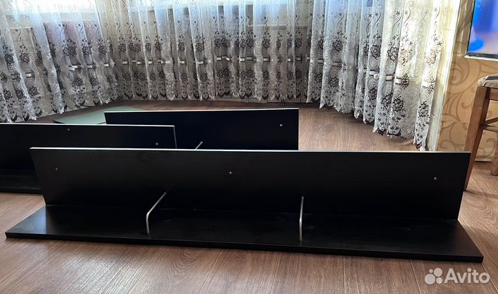 Полки настенные навесные