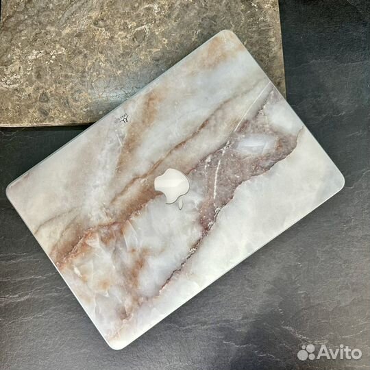 MacBook Air A1466 (Core i5, 4Гб)
