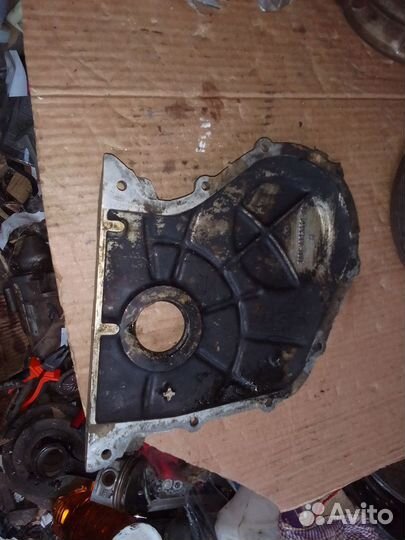 Крышка двигателя передняя Ваз 2101-2107