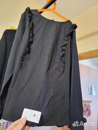 Блузка стильная черная