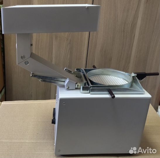 Вакуумный формирователь для изготовления кап