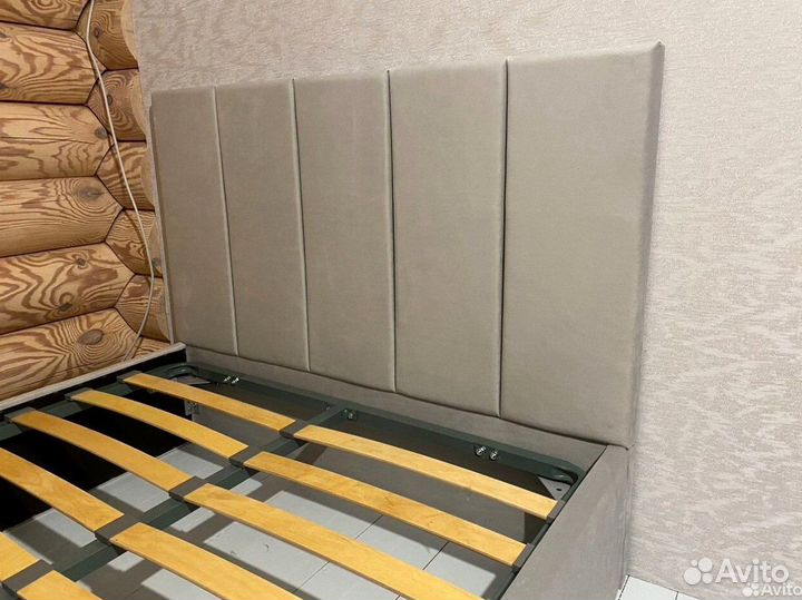 Кровать двуспальная