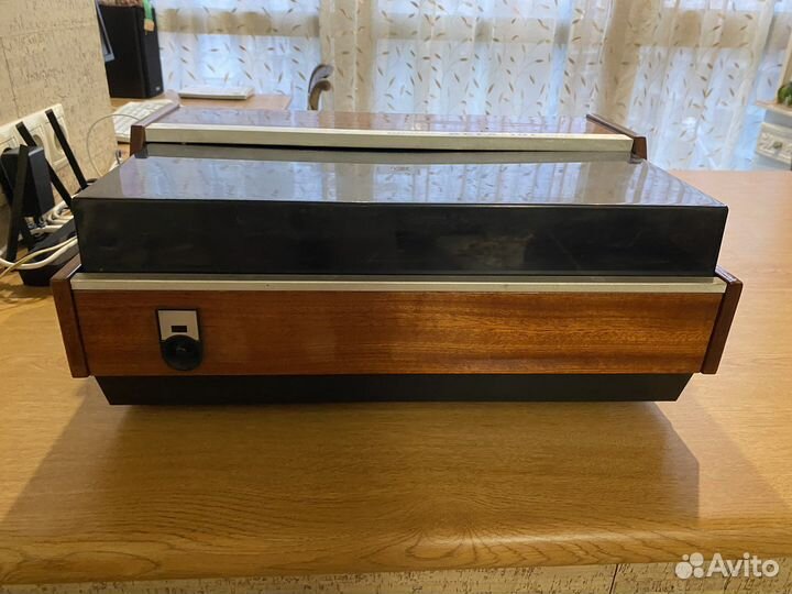 Электрофон Вега-101