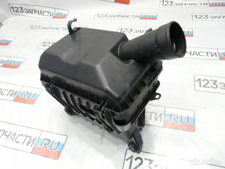 Корпус воздушного фильтра Mitsubishi Lancer CY4A