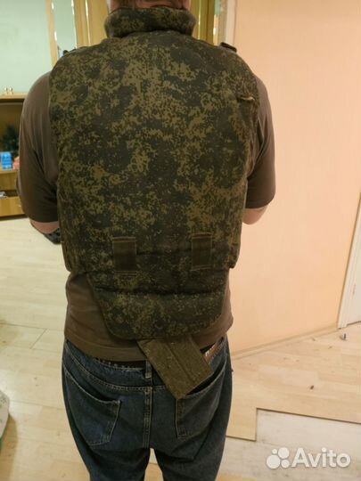 Бронежилет с плитами