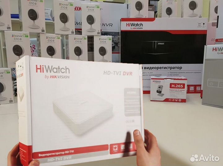 Регистратор гибрид. 4канал. DS-H204QA(B) HiWatch