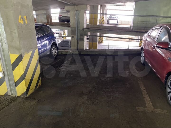 Машиноместо, 15 м²