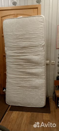 Матрас 90х200 бу в хорошем состоянии