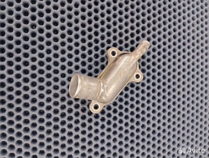 Suzuki GSX-R 600 k6 k7 патрубок охл. жидкости