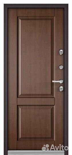 Дверь входная для частного дома