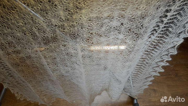 Пуховый платок паутинка