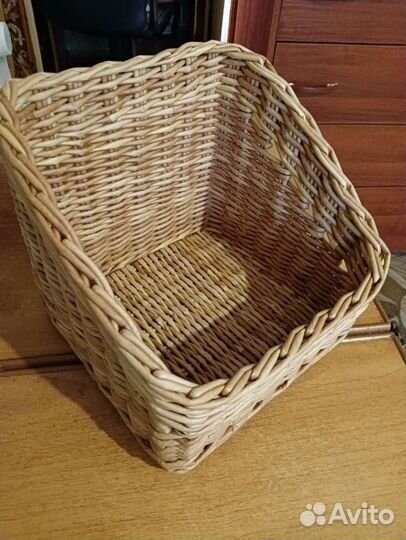 Корзина для хранения плетёная из лозы