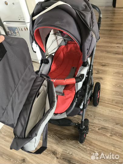 Подаётся коляска Аполло 2 в одном