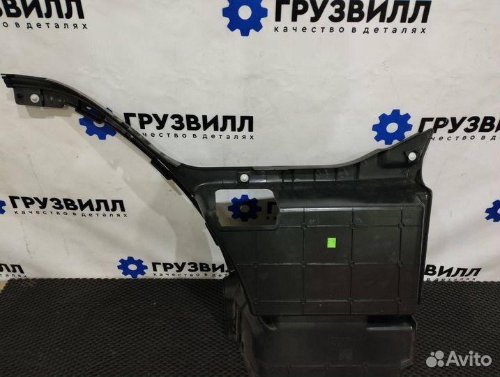 Подножка кабины левая Volvo FM4 82644146