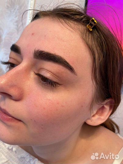 Коррекция и окрашивание бровей