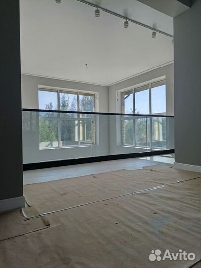 Лестничное ограждение из стекла