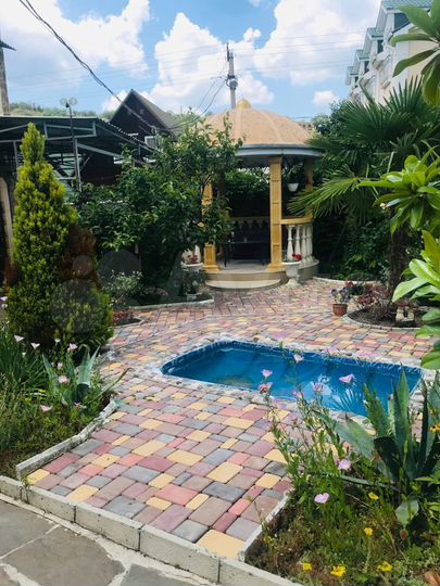 Комната 30 м² в 9-к., 1/2 эт.