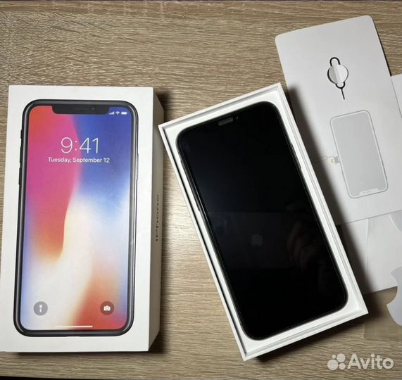 iPhone X, 256 ГБ