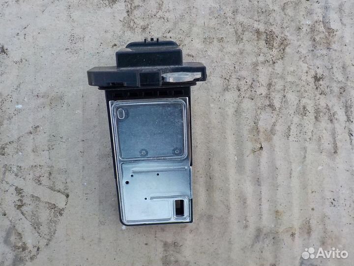 Датчик массового расхода воздуха Honda Civic 4D 20