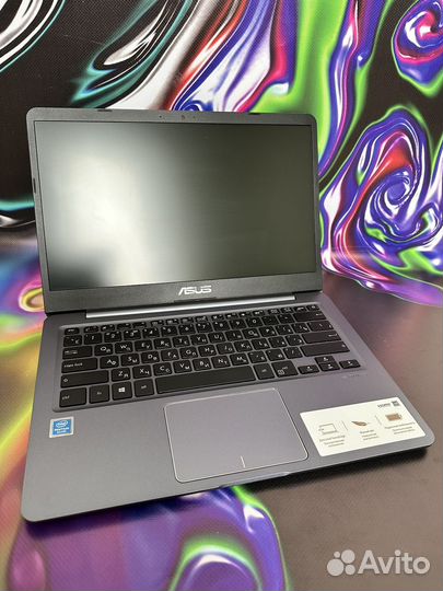 Тонкий 4 ядерный ультрабук 14 дюймов FullHD