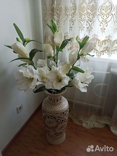 Ваза для искуственных цветов