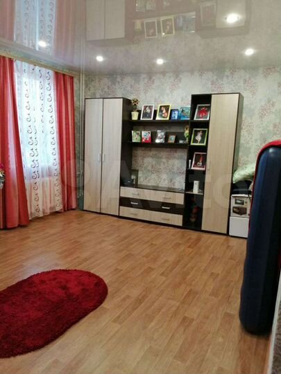 3-к. квартира, 70 м², 1/4 эт.