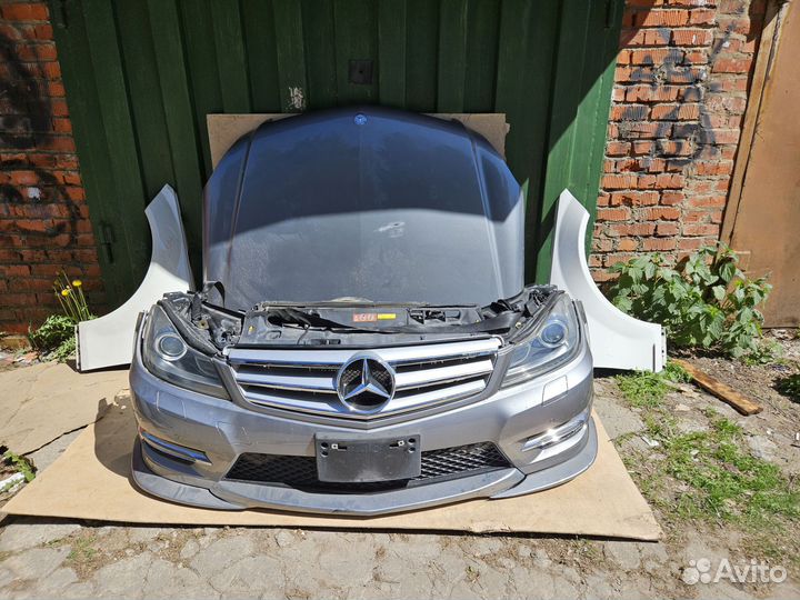 Ноускат Mercedes Benz w204 AMG капот