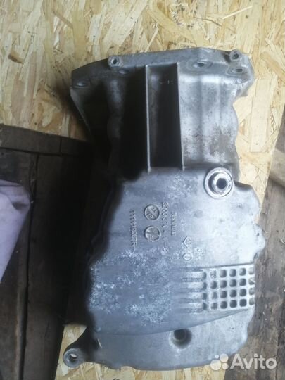 Поддон двигателя картера renault
