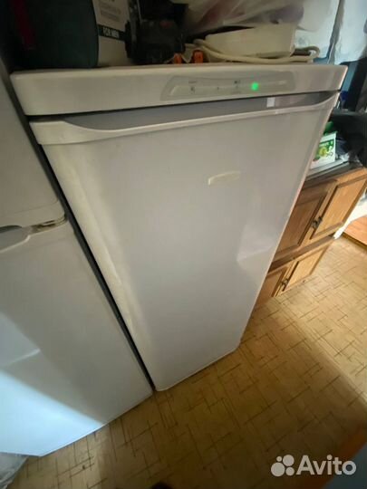 Морозильная камера бирюса 145х60х60