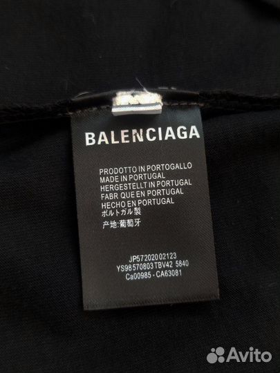 Balenciaga футболка желтая