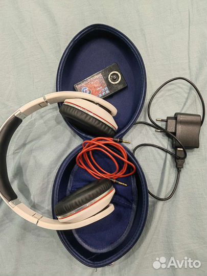 Наушники Winston + ретро мр3 плеер explay m5