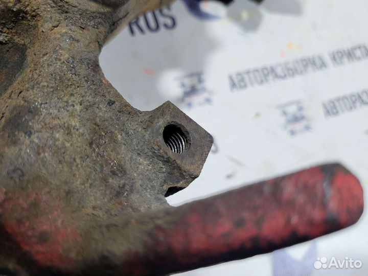 Кулак поворотный передний toyota cavalier TJG00