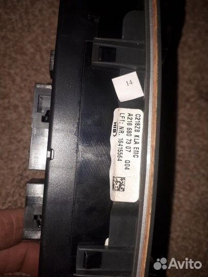 Деревянная консоль на климат контроль мерседес cls