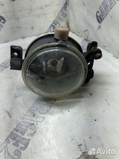 Противотуманная фара Ford Focus 2