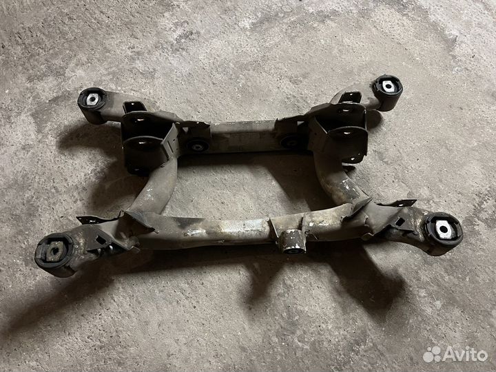 Балка заднего моста bmw e39 540