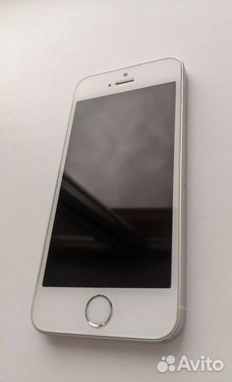 iPhone SE, 32 ГБ