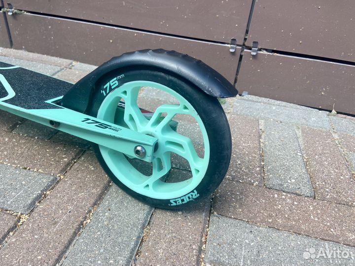 Самокат roces 175