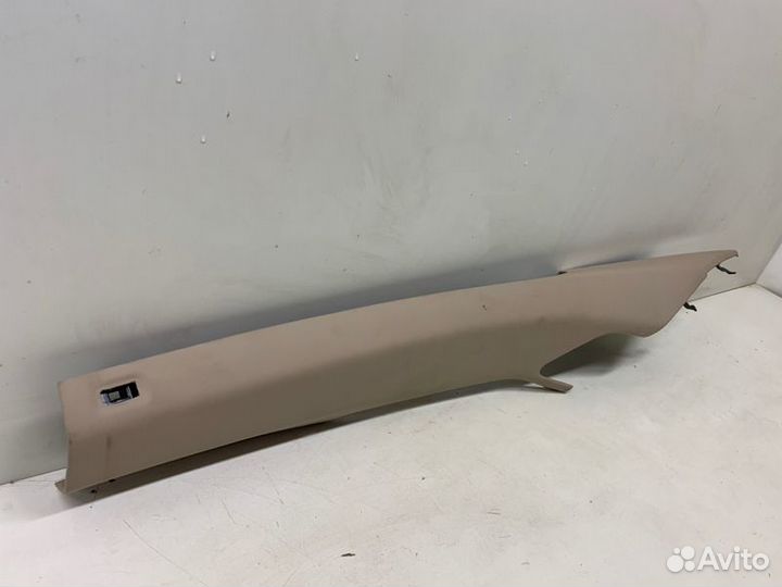 Обшивка стойки задняя правая Rolls-Royce Wraith