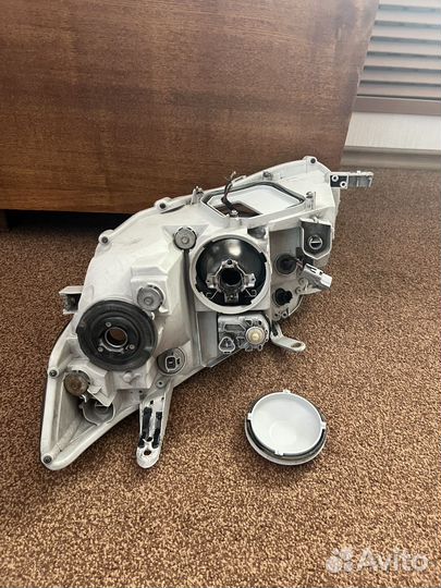 Фара передняя правая toyota corolla fielder 2007