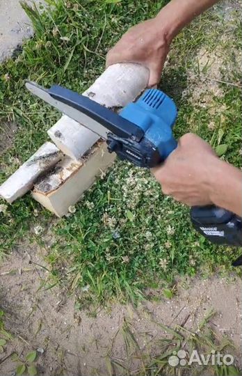 Пила на аккумуляторе