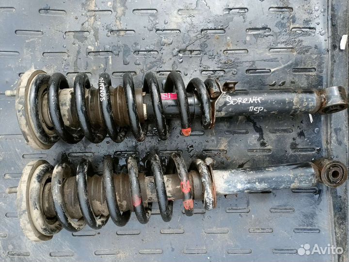 Kia Sorento передние стойки