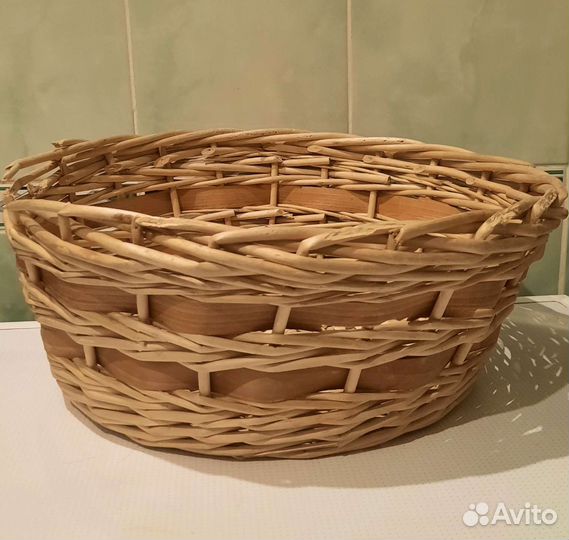 Корзина плетеная (ива)