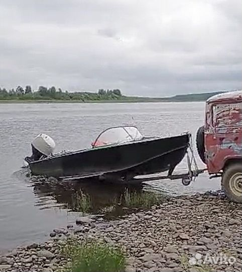 Моторная лодка