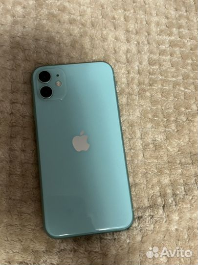 Телефон iPhone 11