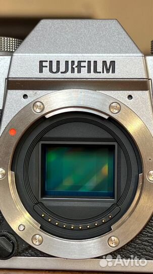 Камера со сменной оптикой FujiFilm X-T20 Body
