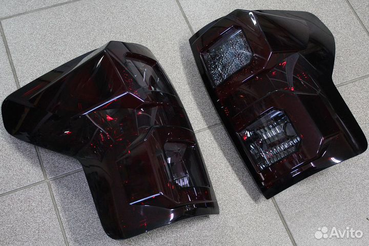 Стопы Toyota Tundra 2007 - 2013 Тип 1