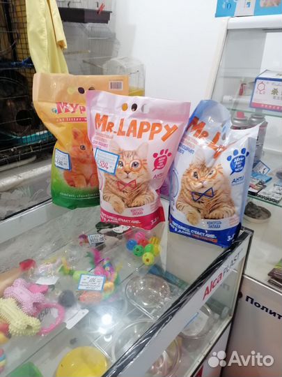 Клетки,когтеточка, туалеты