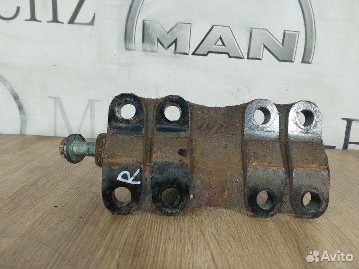 Кронштейн реактивной тяги Mercedes-Benz Actros MP2