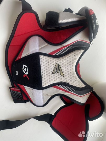 Нагрудник хоккейный