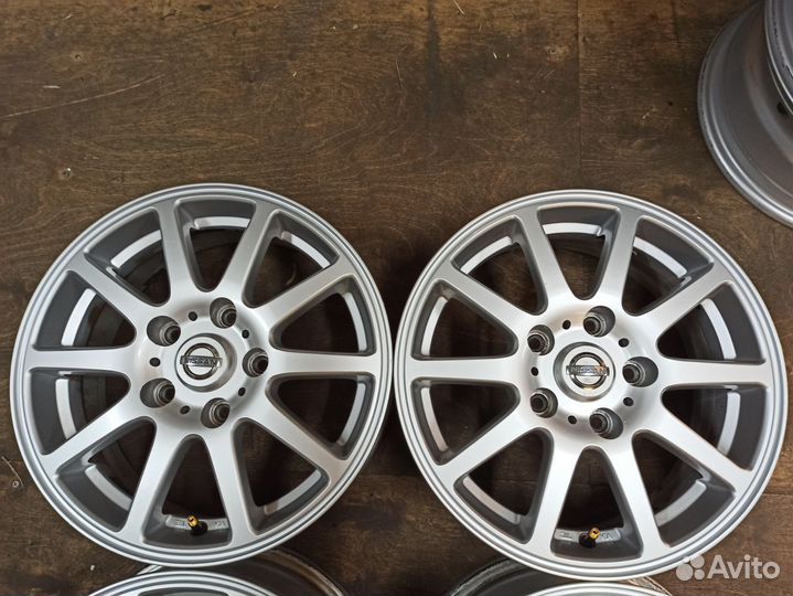 Диски 15 5х114,3 ET45 оригинал Ниссан из Японии